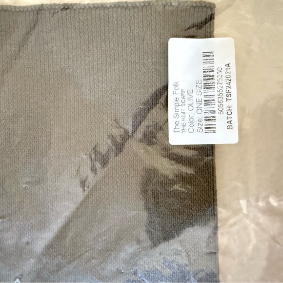 THE SIMPLE FOLK The Knit Scarf - Picture 5 of 9